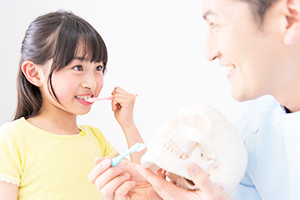 お子様をむし歯から守るには3歳までのケアが大切